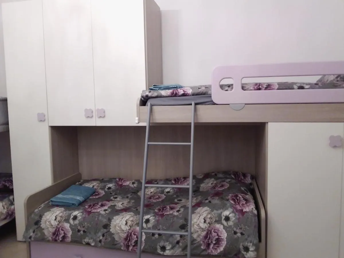 Gigli, Rooms Con Cucina In Comune E Terrazza Milan 0*,  Italy