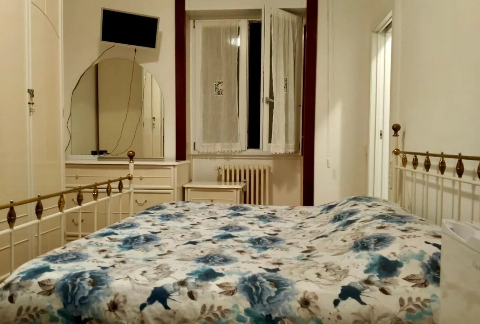 Gigli, Rooms Con Cucina In Comune E Terrazza Milánó Olaszország