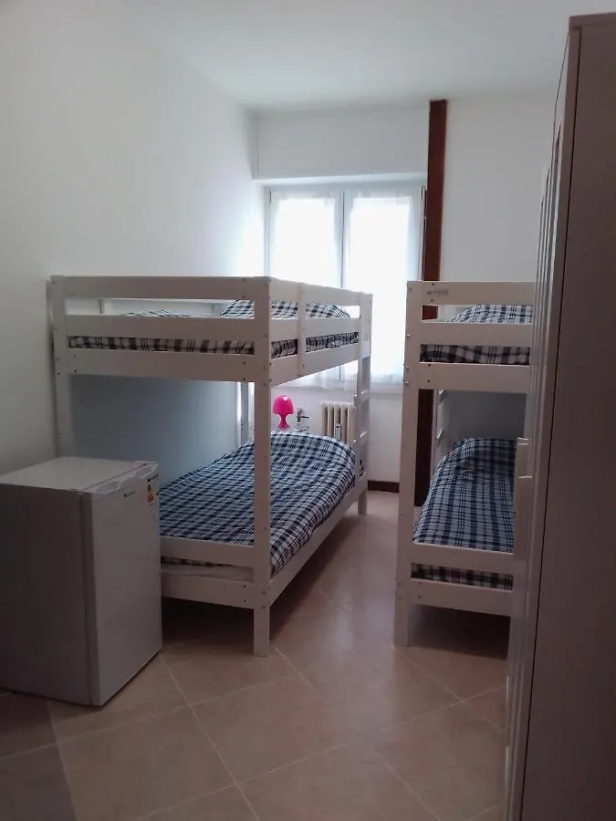 Gigli, Rooms Con Cucina In Comune E Terrazza Milan 0*,  Italy