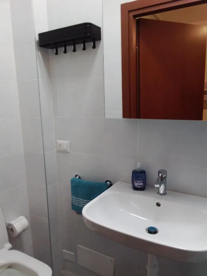 Gigli, Rooms Con Cucina In Comune E Terrazza Milan Guest house