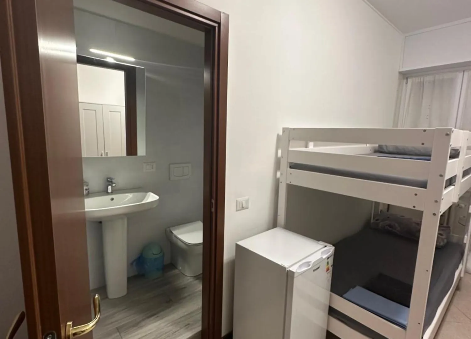 Guest house Gigli, Rooms Con Cucina In Comune E Terrazza Milan
