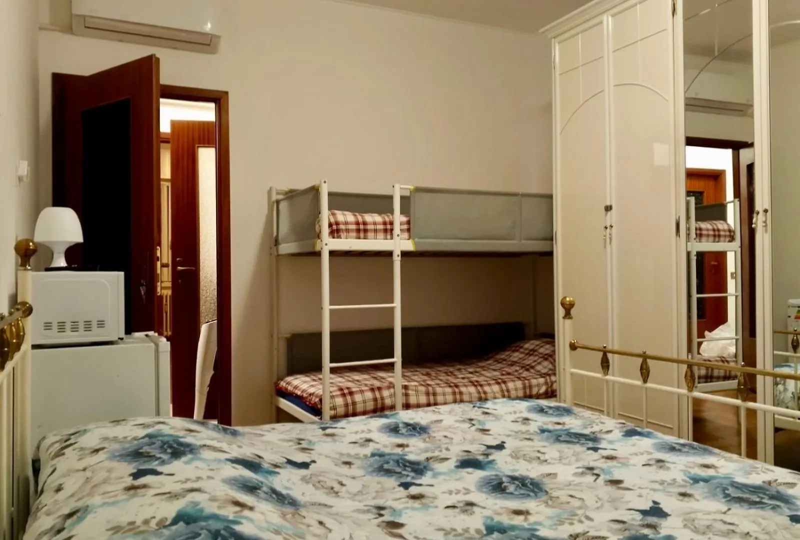 Guest house Gigli, Rooms Con Cucina In Comune E Terrazza Milan