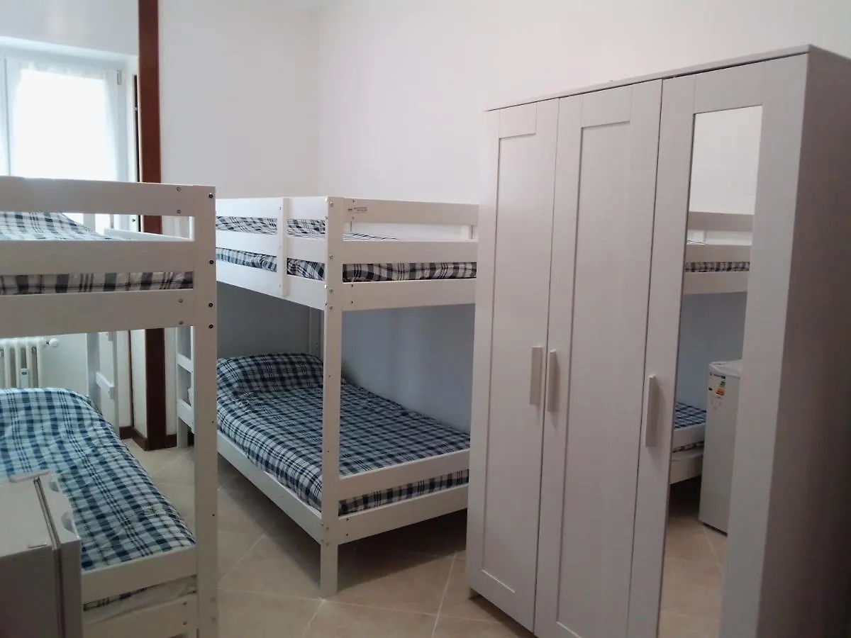 Gigli, Rooms Con Cucina In Comune E Terrazza Milan Guest house